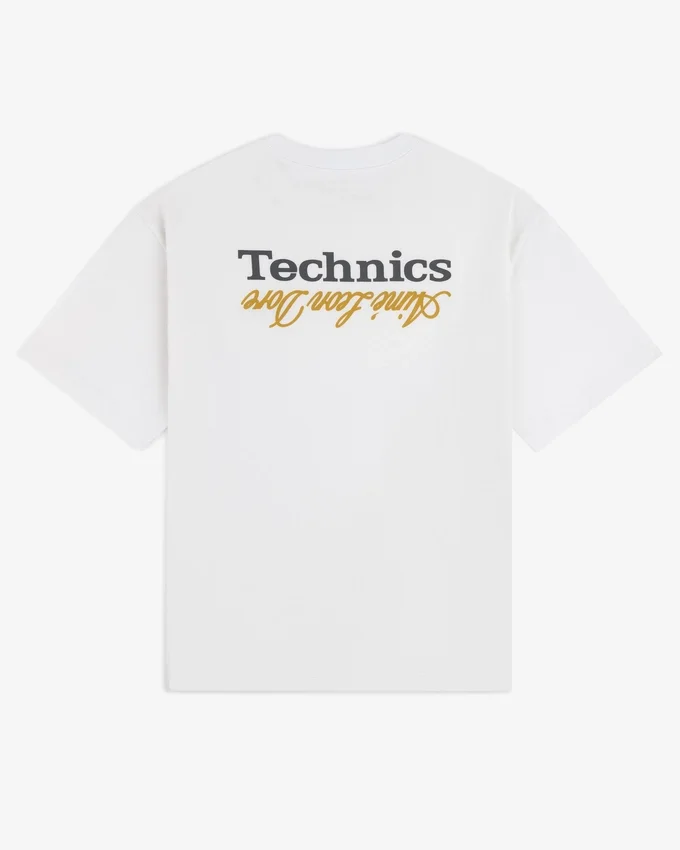 ALD / T-shirt med Technics-logotyp