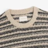 Bouclé-tröja med rund hals och öppen stickning