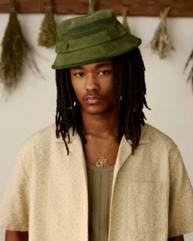 Buckethat i perforerad mocka
