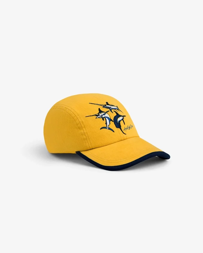 Fiskemössa som souvenir