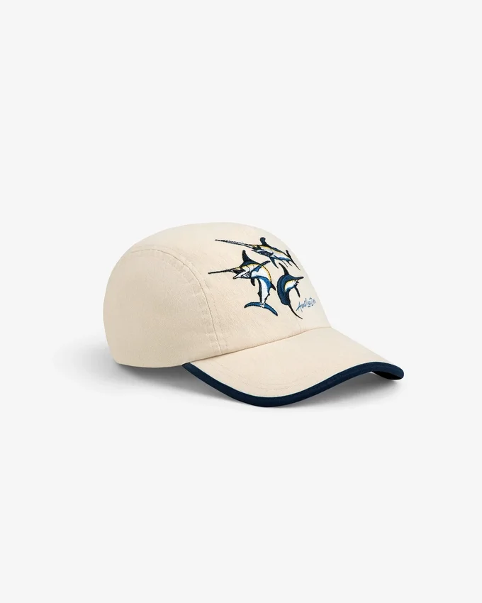 Fiskemössa som souvenir