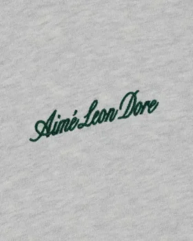 Huvtröja med broderad logotyp