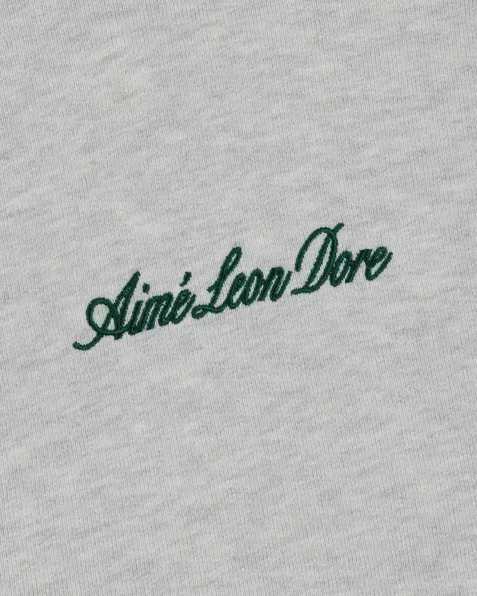 Huvtröja med broderad logotyp
