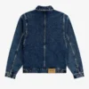 Jeansjacka i truckerstil