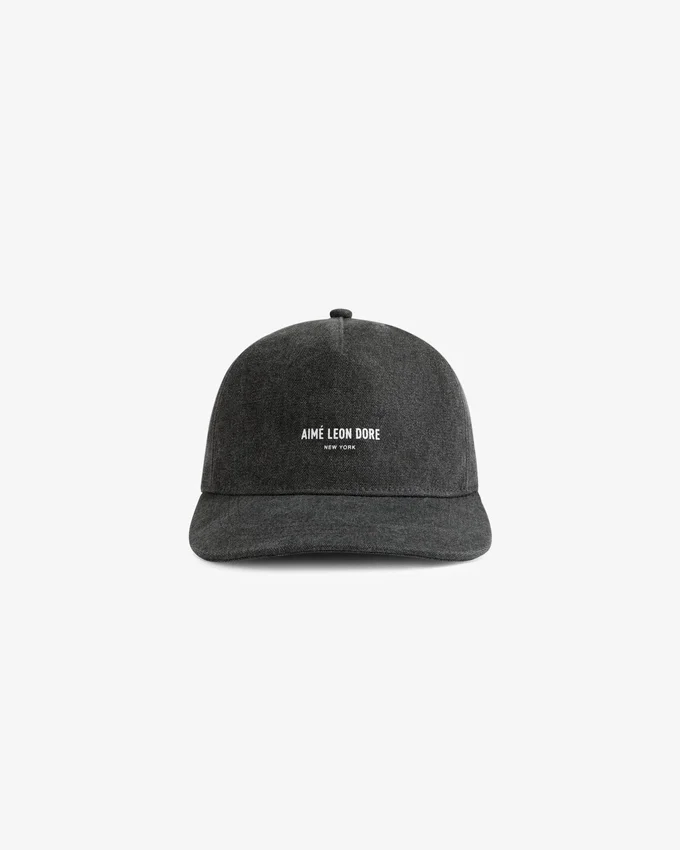 Keps med mikro-logotyp