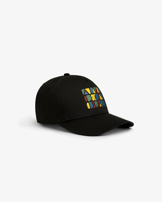 Keps med staplat logo