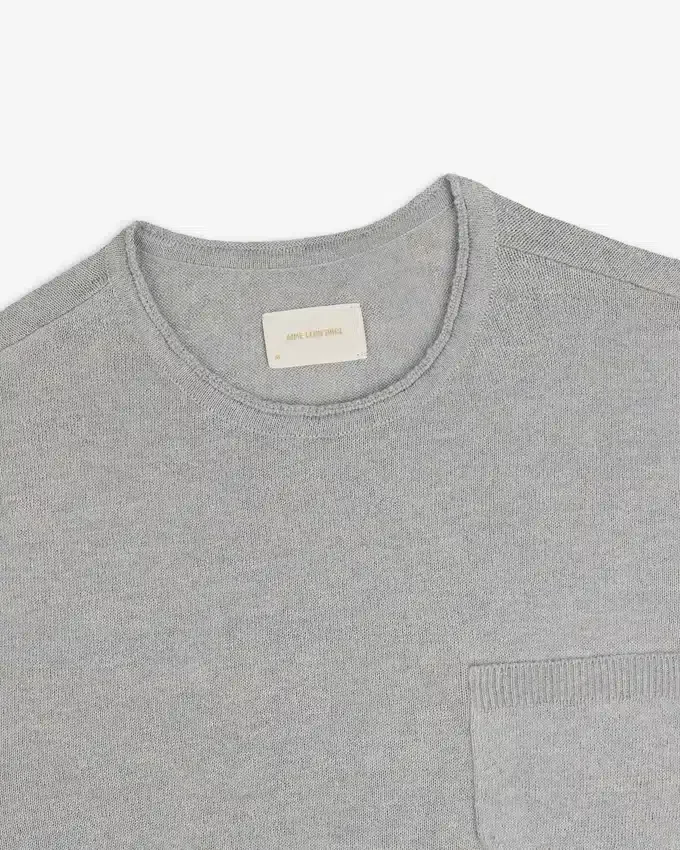 Långärmad stickad T-shirt med ficka