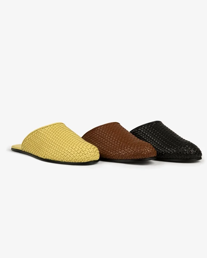 Mule i läder och raffia