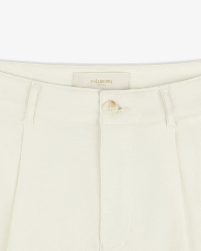 Plisserade bermudashorts i linneblandning