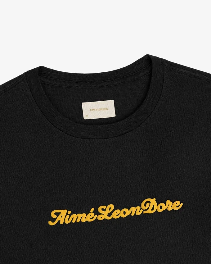 T-shirt med pufftryckt slub-logotyp