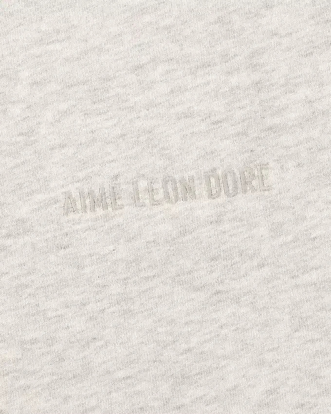 T-shirt med ton-i-ton-logotyp