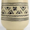 Vase med textilmönster